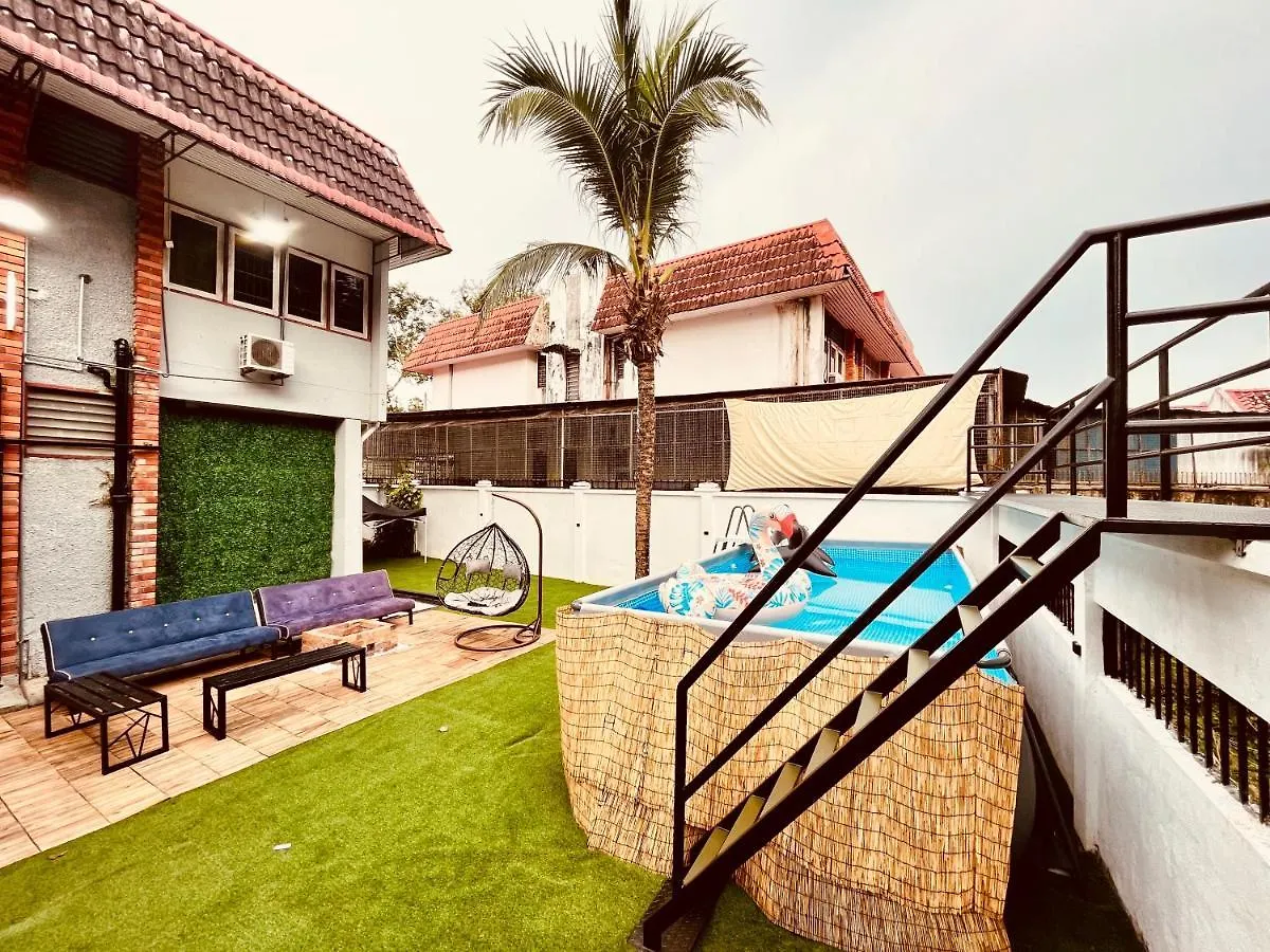 Riverside Botanical Retreat + Nature-Surround Pool +Bbq Patio! Βίλα Τζωρτζ Τάουν 0*,