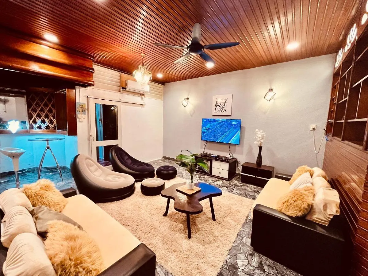 Riverside Botanical Retreat + Nature-Surround Pool +Bbq Patio! Βίλα Τζωρτζ Τάουν