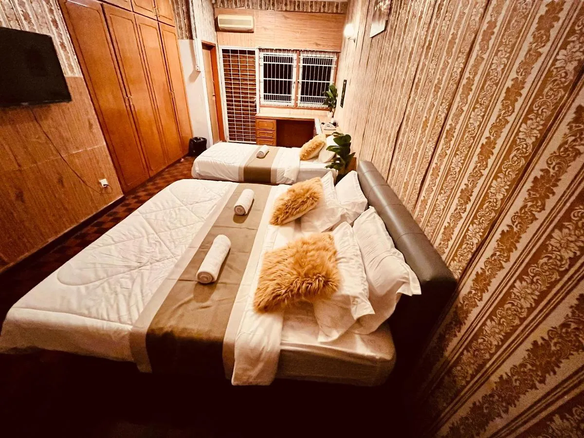 Riverside Botanical Retreat + Nature-Surround Pool +Bbq Patio! Βίλα Τζωρτζ Τάουν 0*,