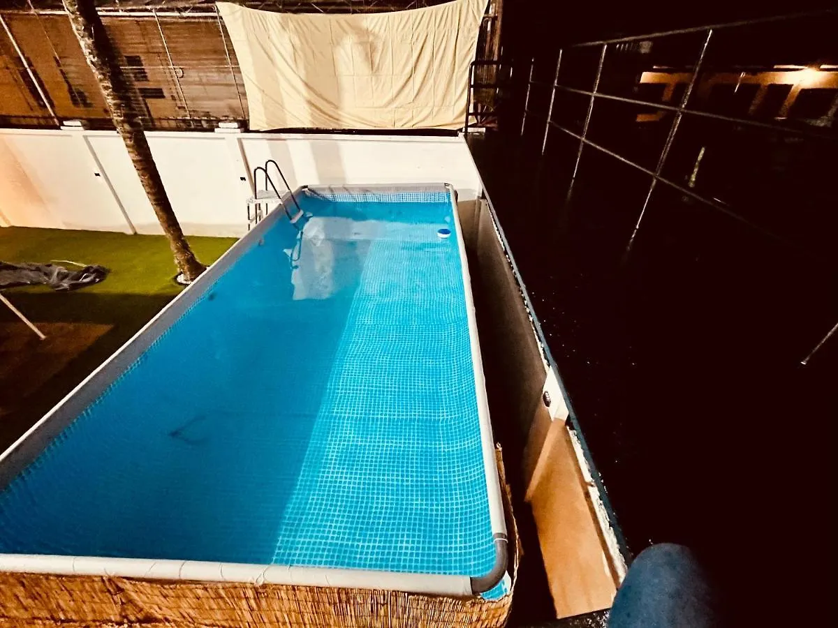 Riverside Botanical Retreat + Nature-Surround Pool +Bbq Patio! Βίλα Τζωρτζ Τάουν 0*,